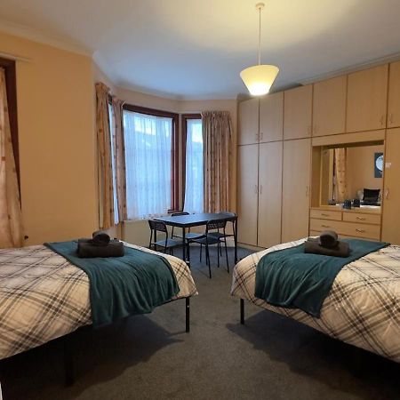 25 Minutes To Central London Rooms 35 ห้อง รูปภาพ