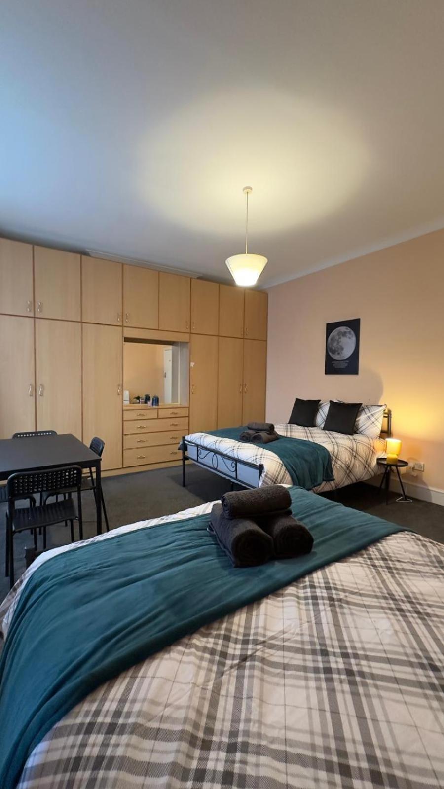 25 Minutes To Central London Rooms 35 ห้อง รูปภาพ