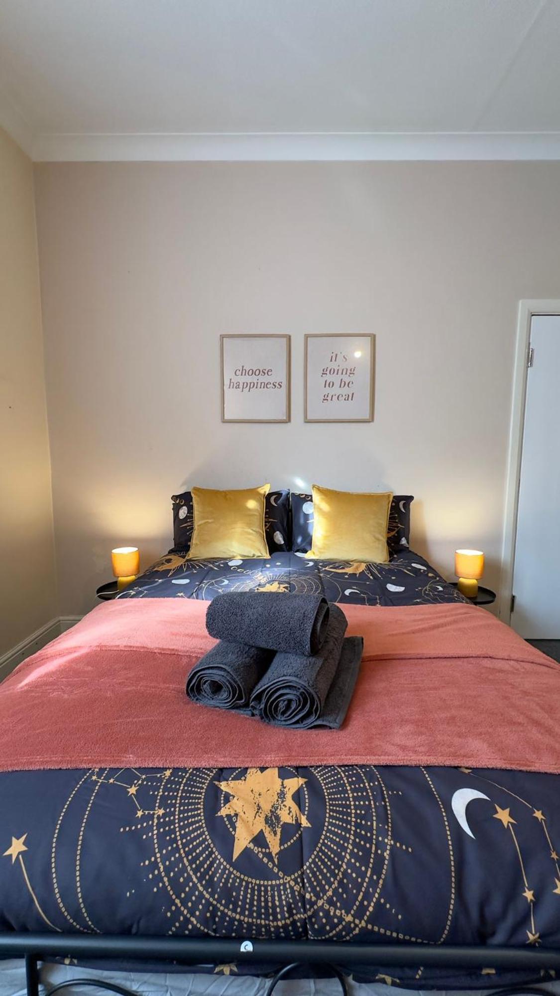 25 Minutes To Central London Rooms 35 ภายนอก รูปภาพ