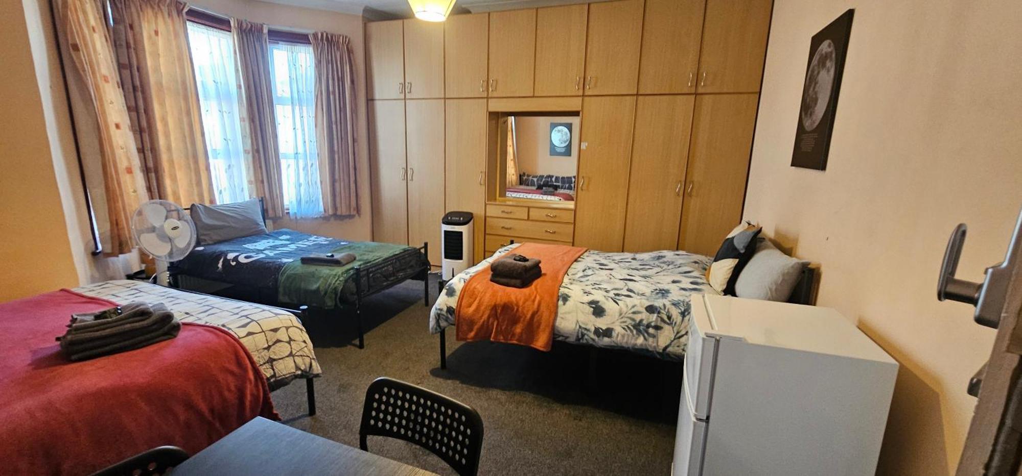 25 Minutes To Central London Rooms 35 ภายนอก รูปภาพ