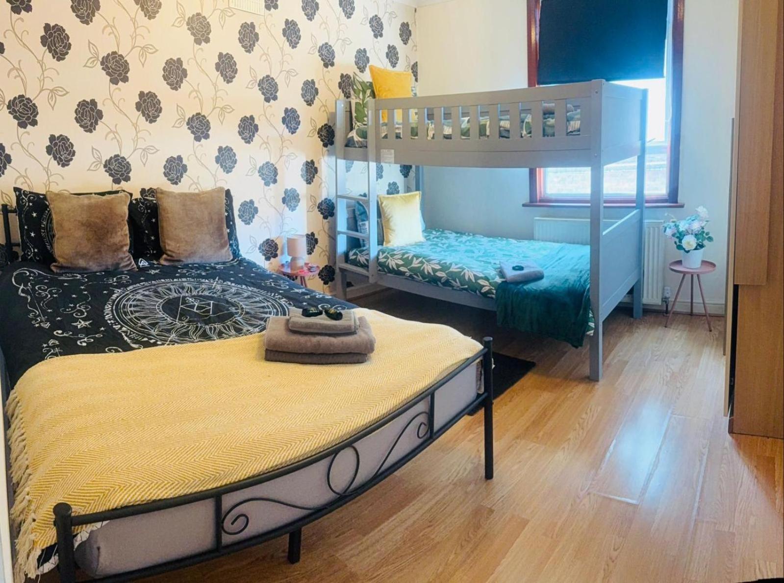 25 Minutes To Central London Rooms 35 ภายนอก รูปภาพ